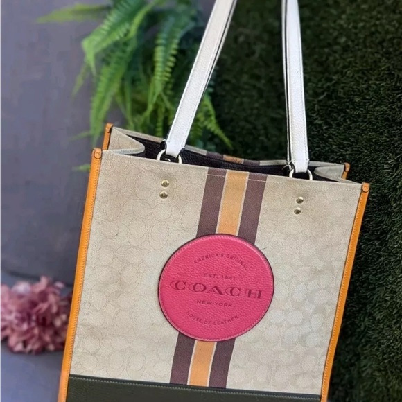 Coach 1917 Dempsey beige and Pink Tote Bag